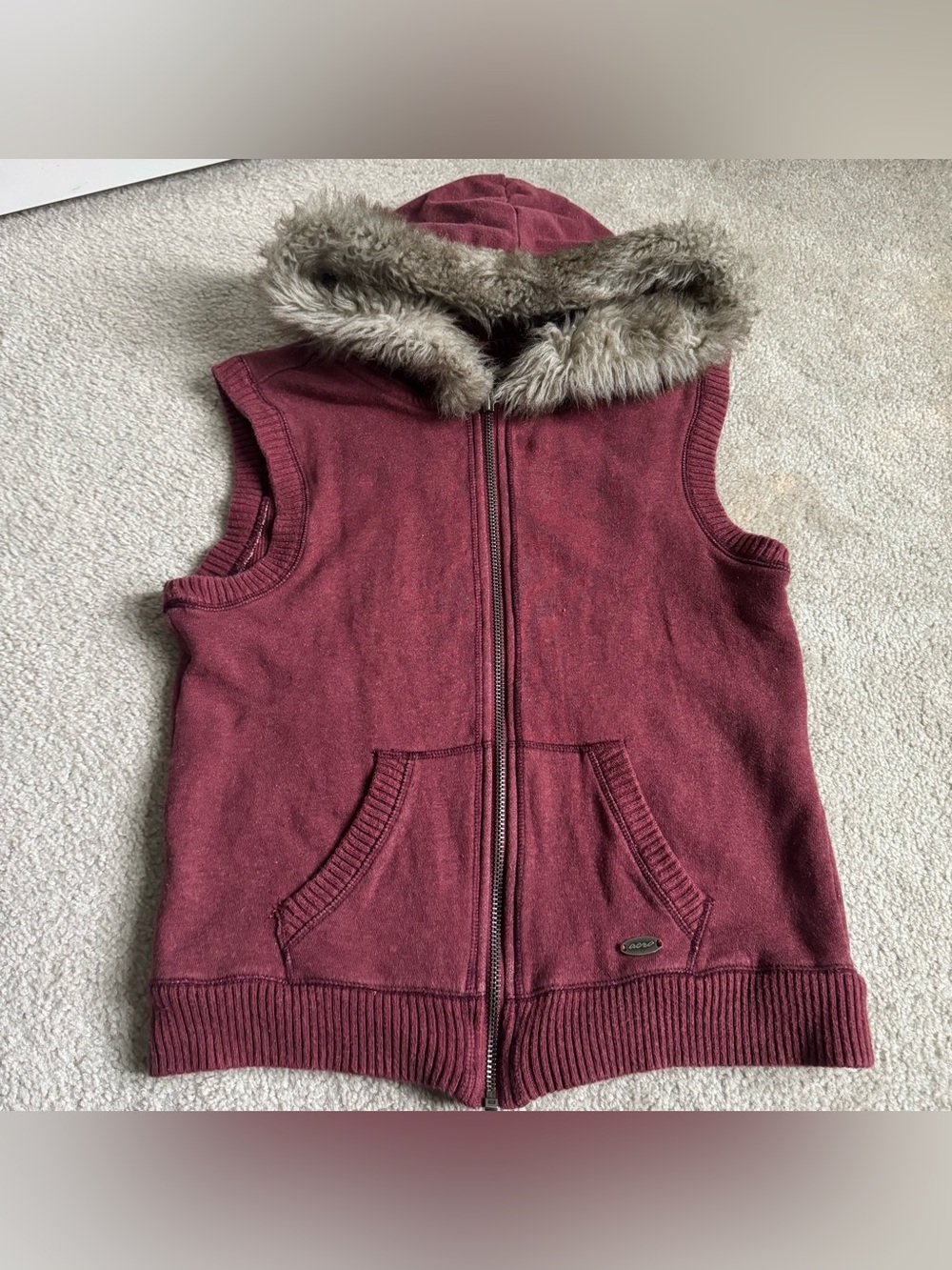 Vintage Y2K Aeropostale Faux Fur Full Zip Knit Hoodie Vest Women’s Burgundy